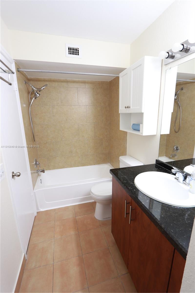ISLES AT LAGO MAR CONDO - Residential Lease