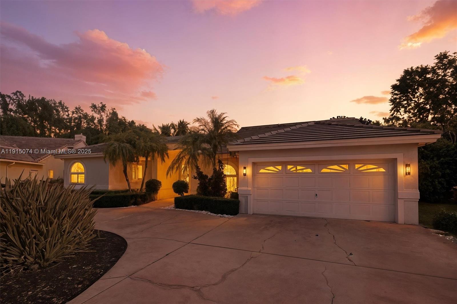 CALUSA RIDGE - Residential