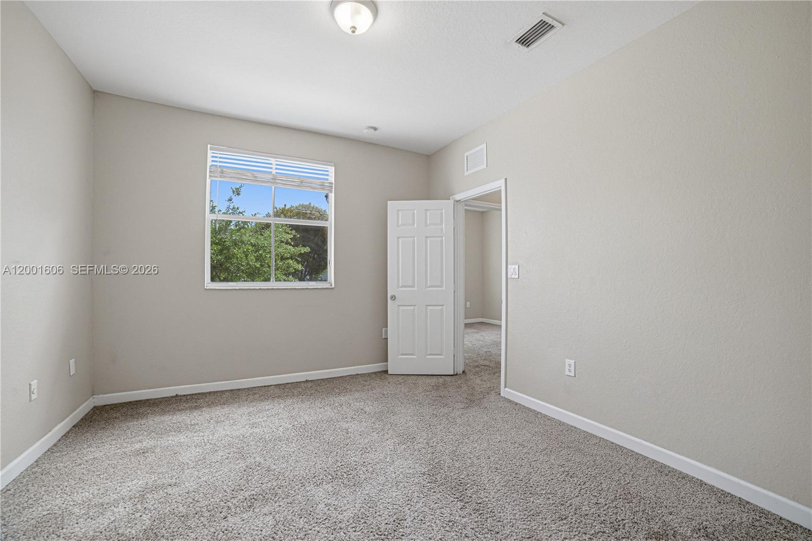 ISLANDS AT DORAL 1ST ADDN - Residential