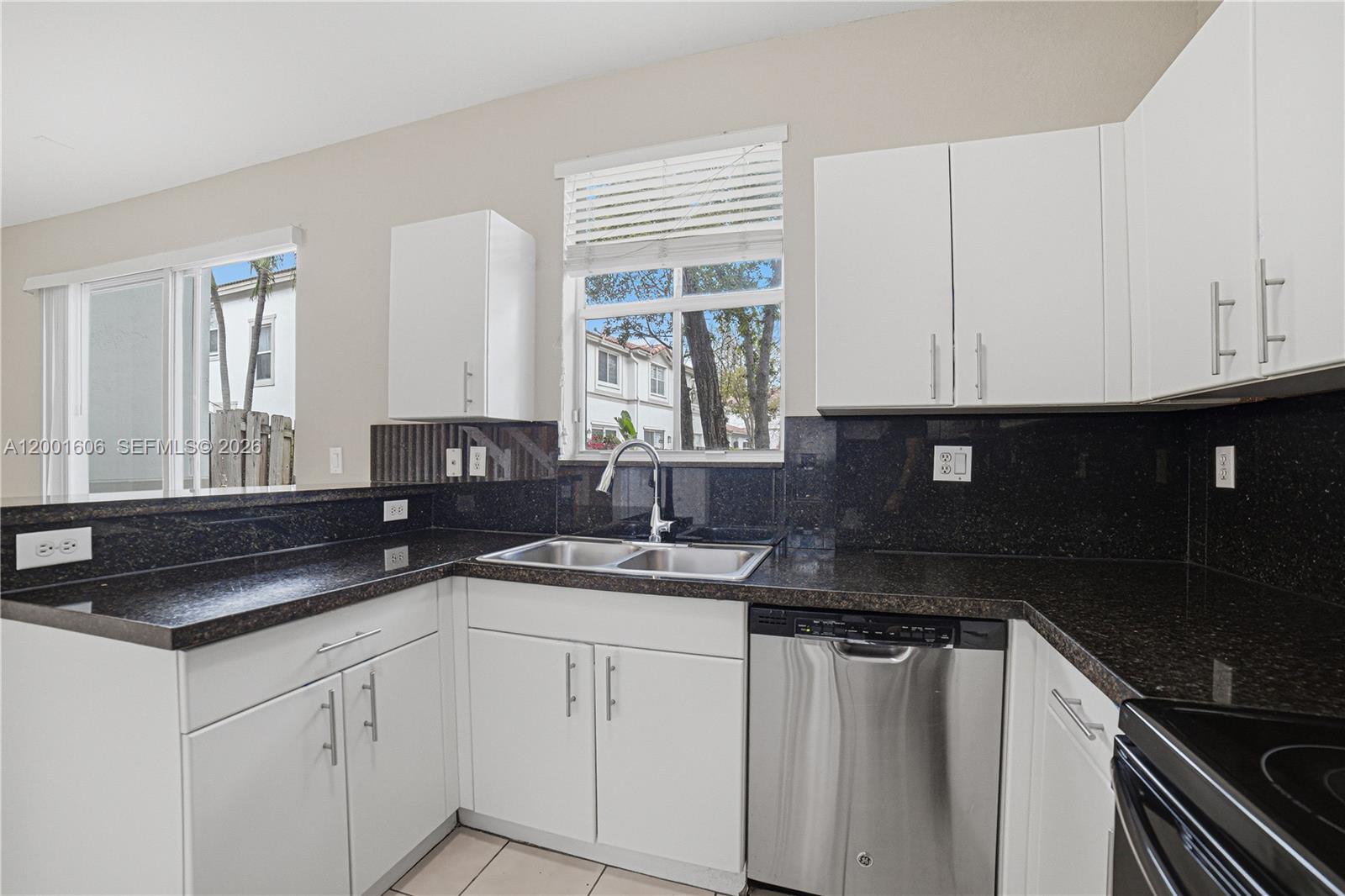 ISLANDS AT DORAL 1ST ADDN - Residential