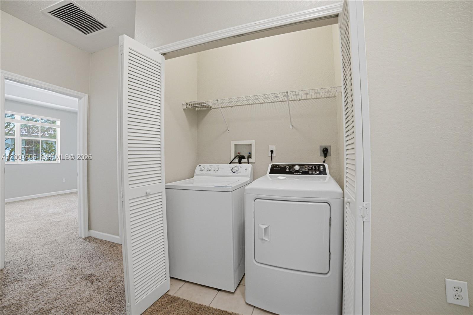 ISLANDS AT DORAL 1ST ADDN - Residential