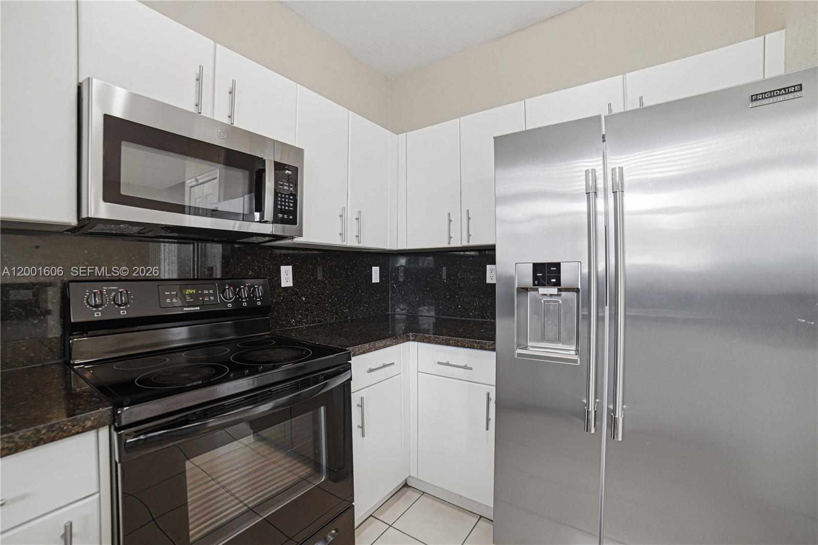 ISLANDS AT DORAL 1ST ADDN - Residential