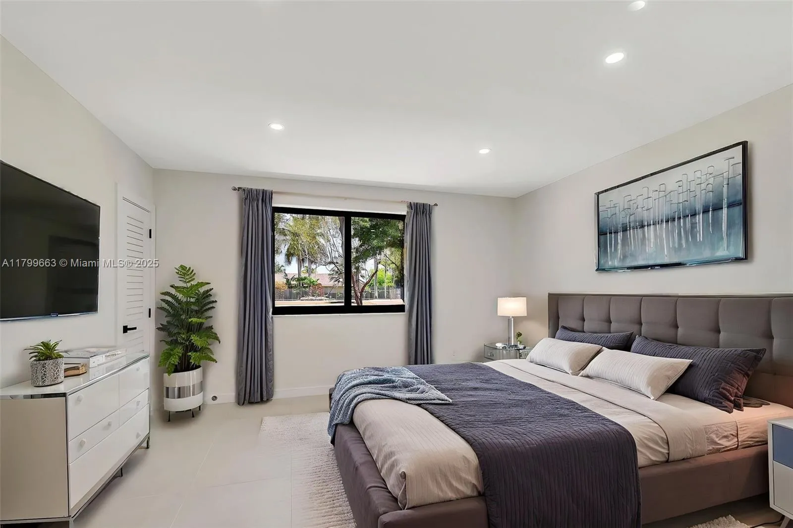 Miami, Florida 33176, United States, 4 Bedrooms Bedrooms, ,3 BathroomsBathrooms,Residential,Active,126586