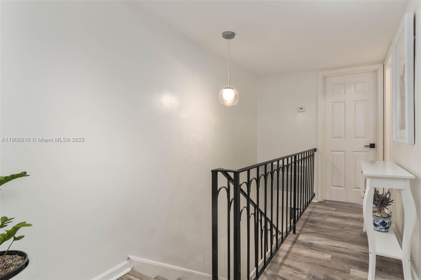 HARBOUR CLUB VILLAS CONDO - Residential