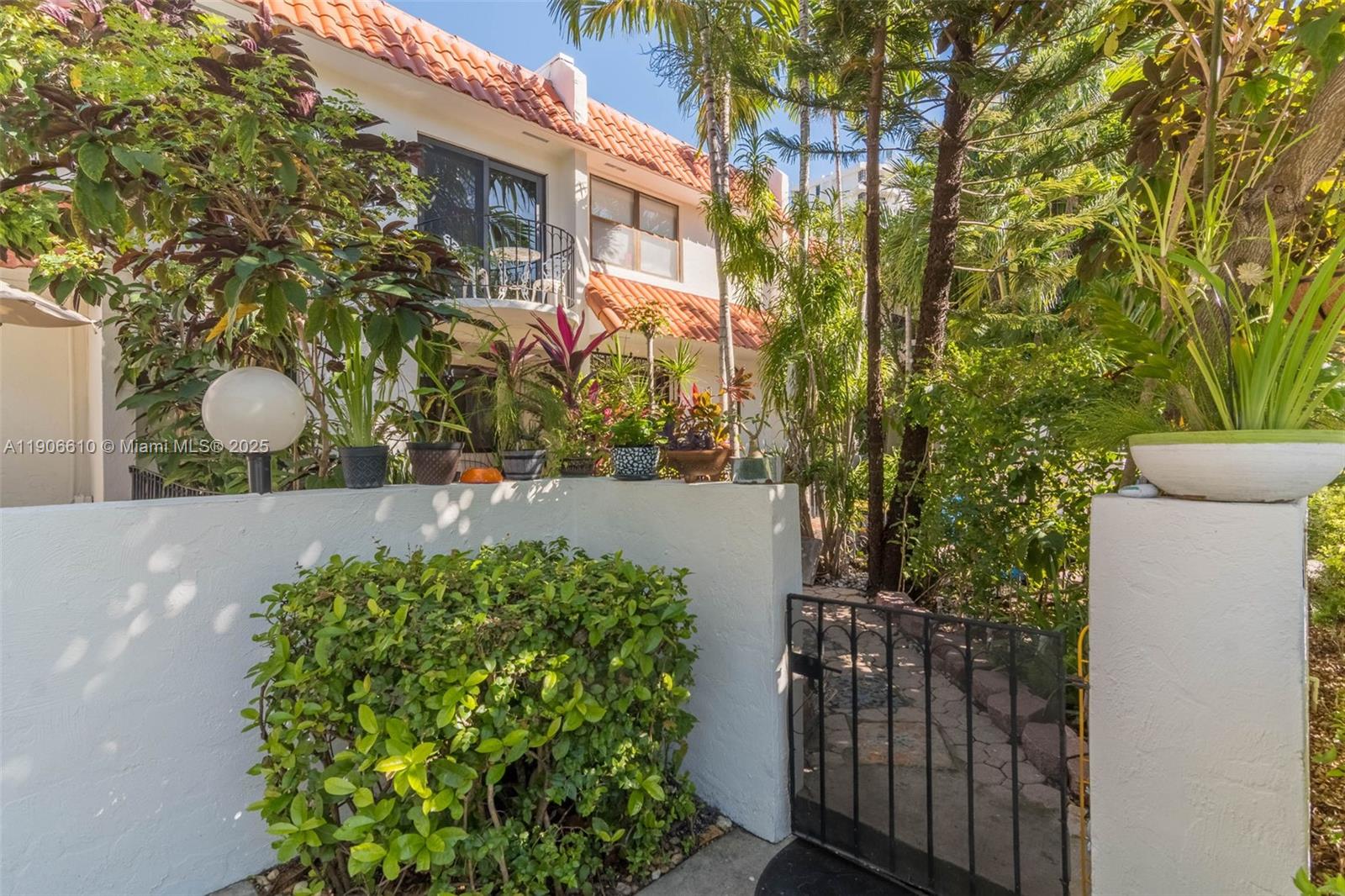 View photos, virtual tours, details... 1603 NE 105th St 3-9