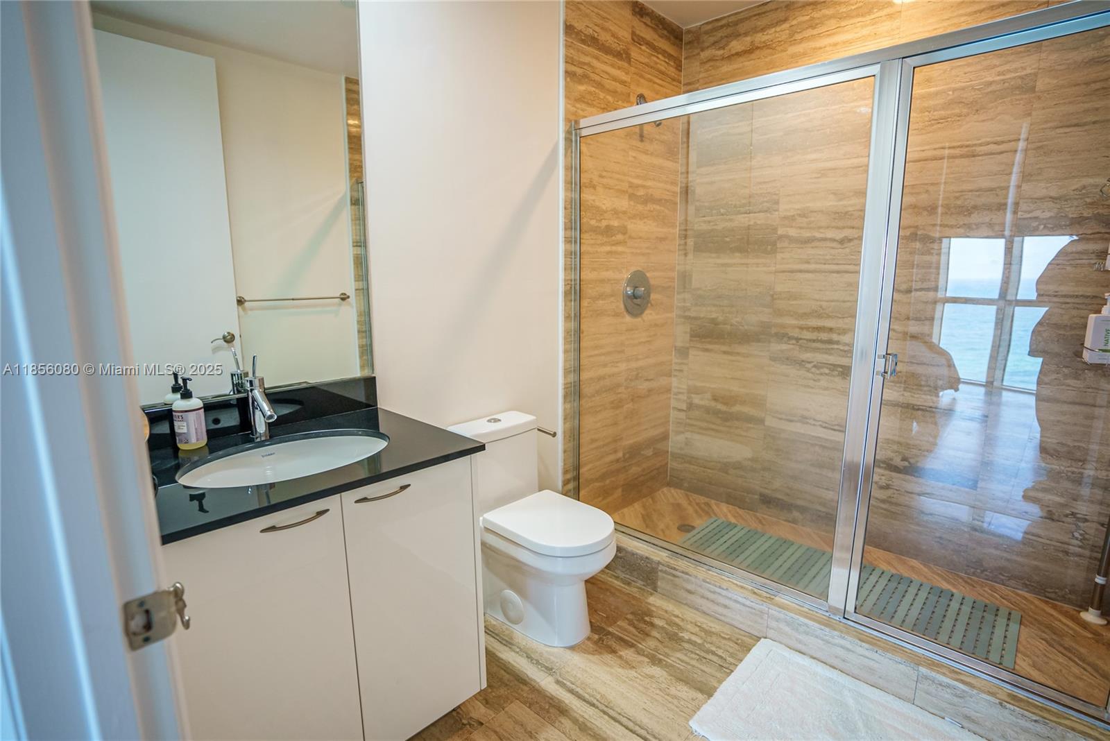 TDR TOWER II CONDO - Residential