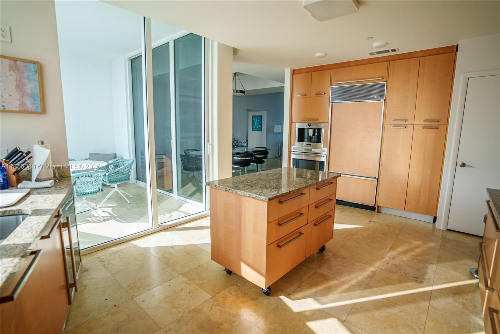 TDR TOWER II CONDO - Residential