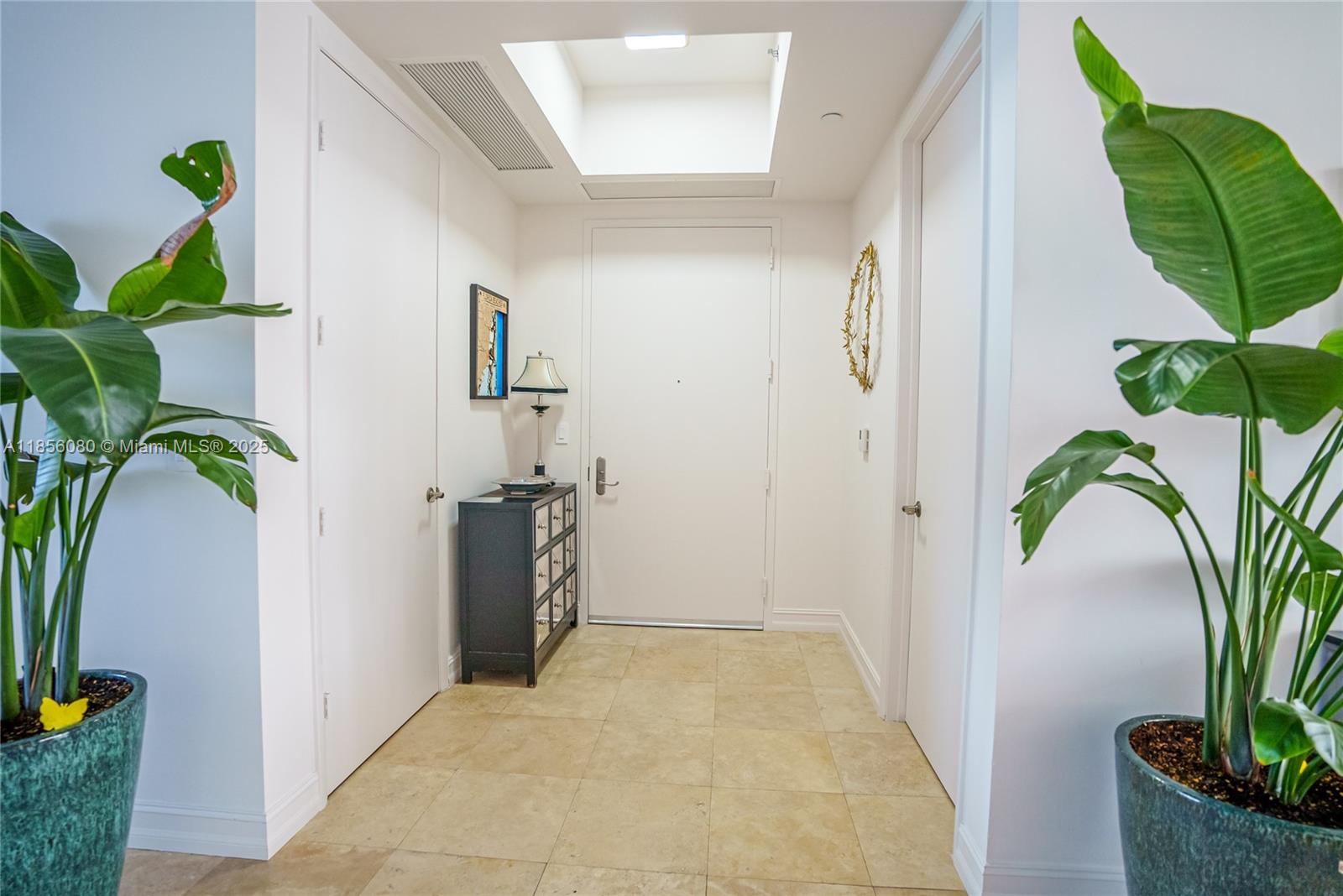 TDR TOWER II CONDO - Residential