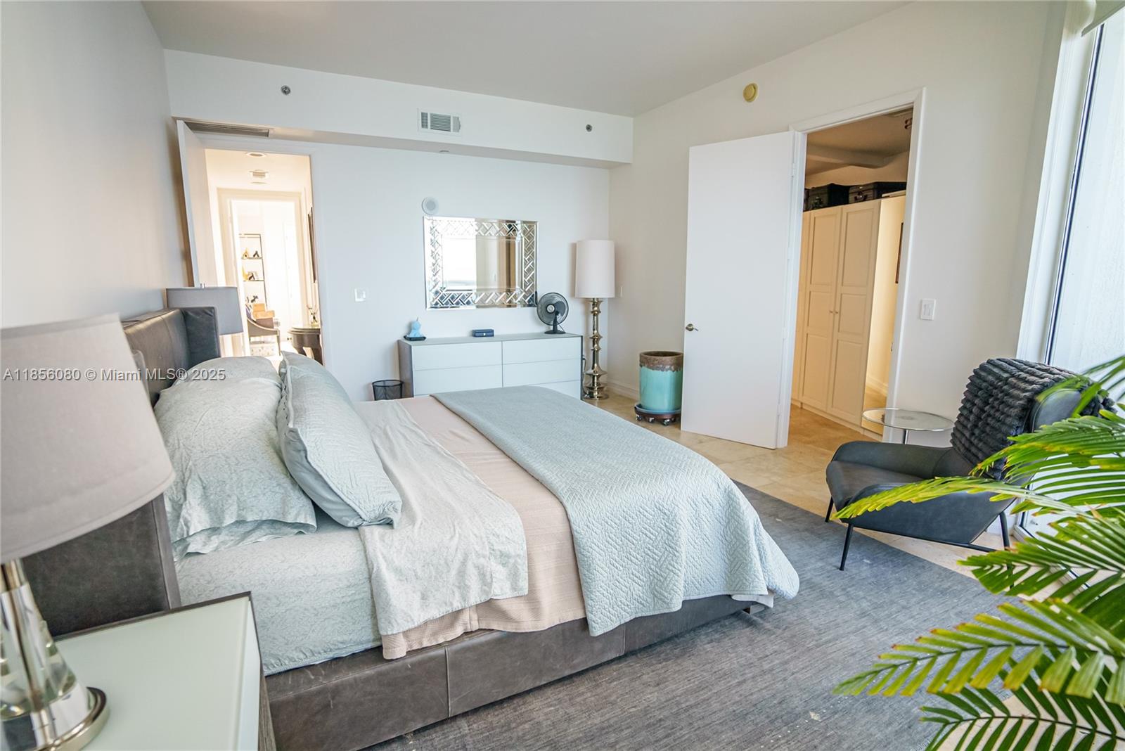 TDR TOWER II CONDO - Residential