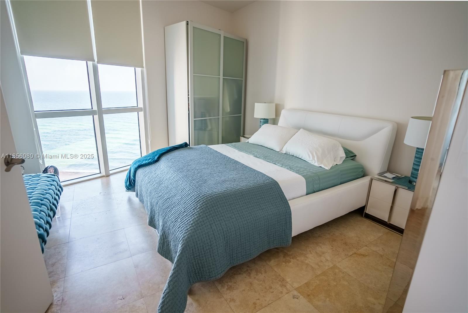 TDR TOWER II CONDO - Residential