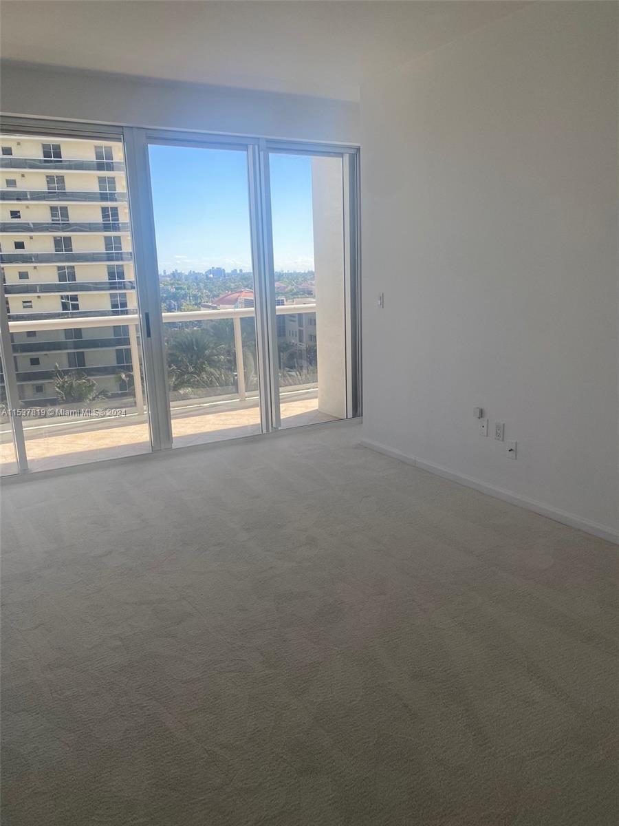 MAJESTIC TOWER - Residential