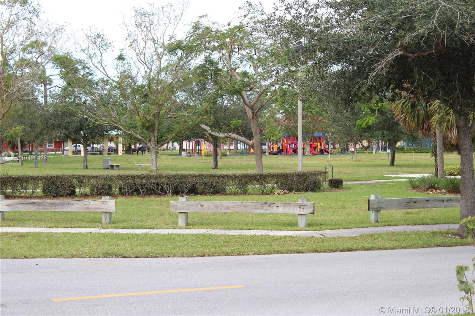 POMPANO SPRINGS REPLAT - Residential