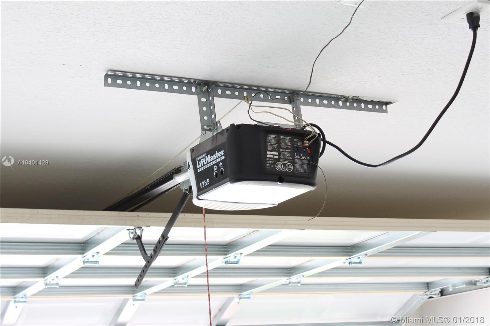 POMPANO SPRINGS REPLAT - Residential