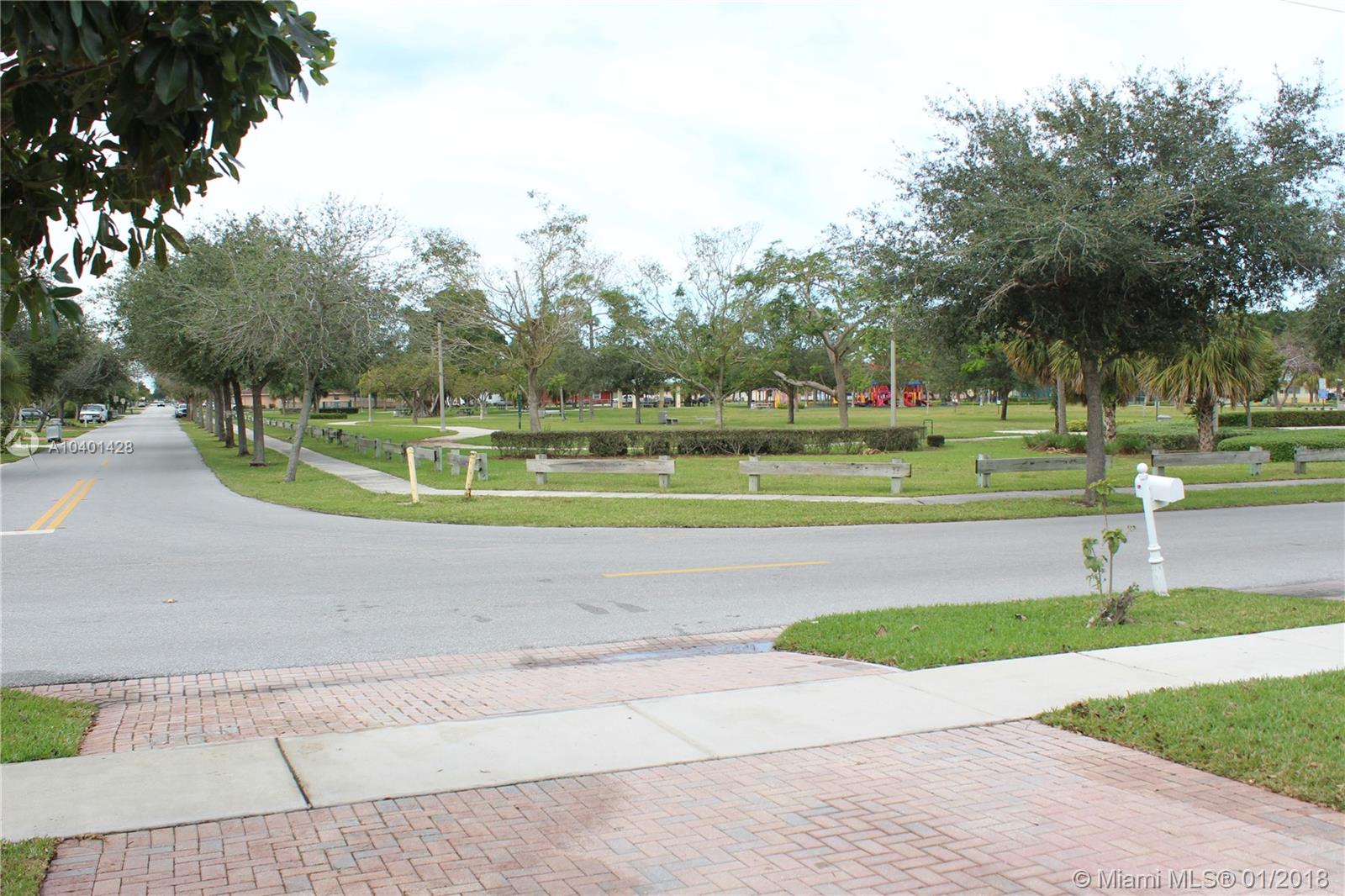 POMPANO SPRINGS REPLAT - Residential