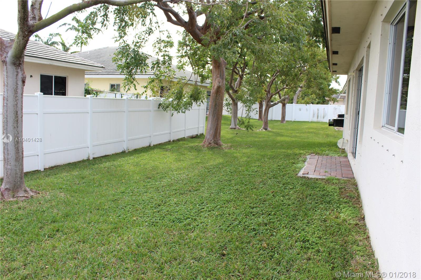 POMPANO SPRINGS REPLAT - Residential
