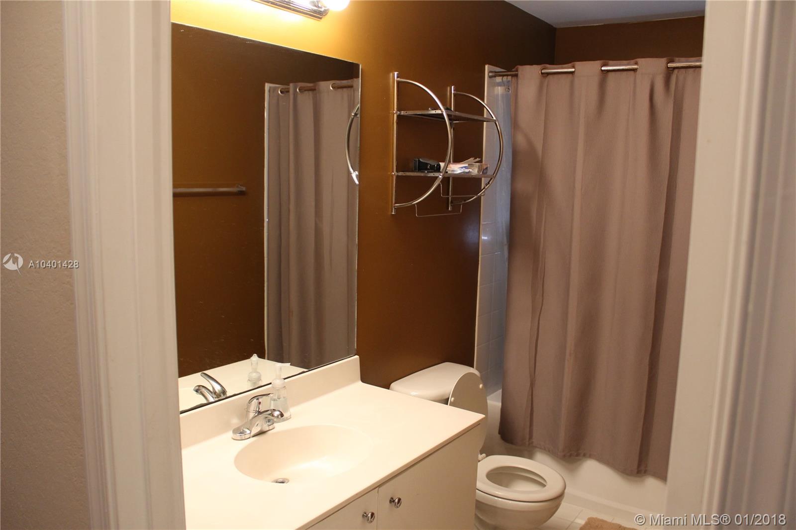 POMPANO SPRINGS REPLAT - Residential