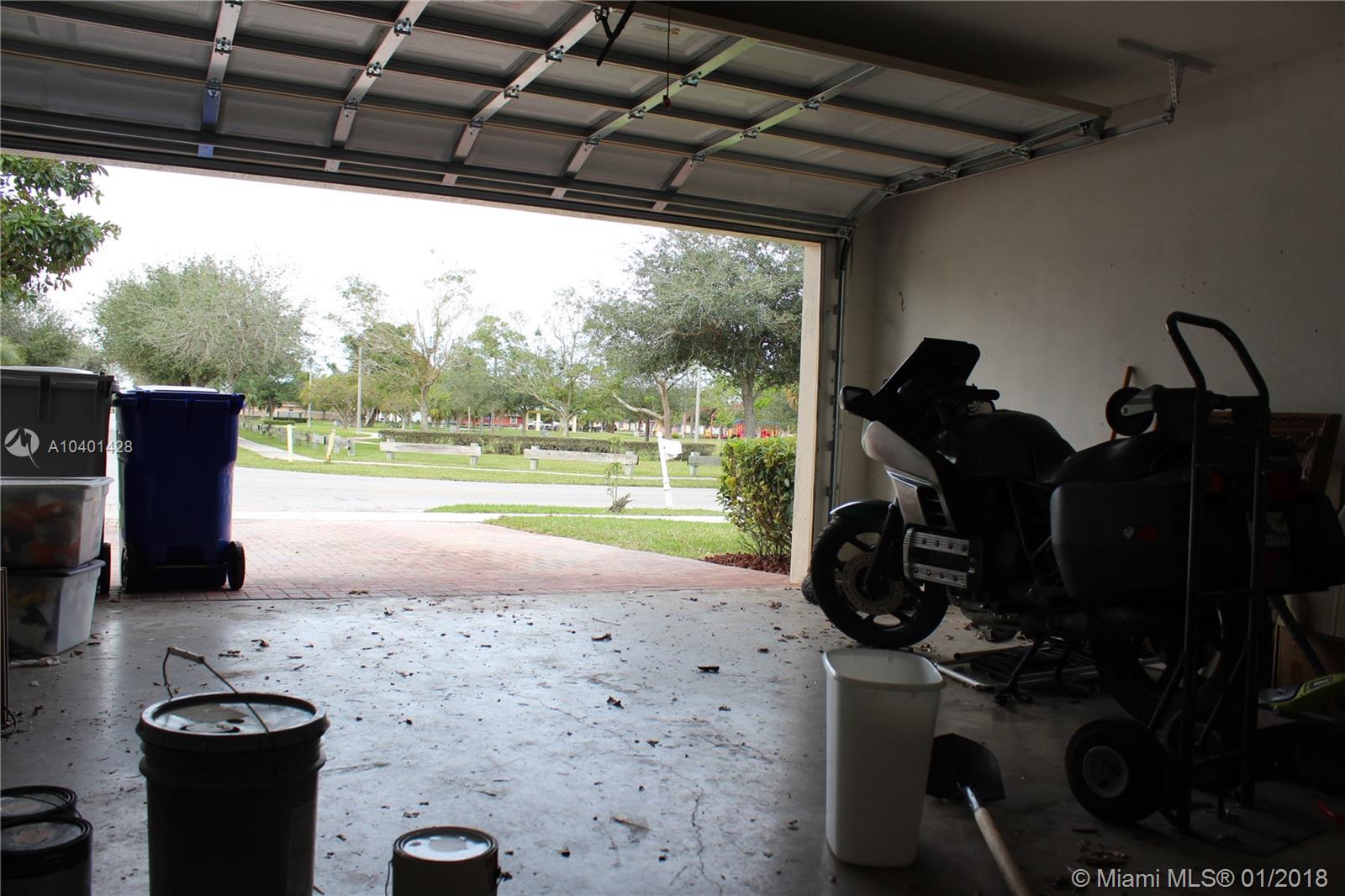 POMPANO SPRINGS REPLAT - Residential