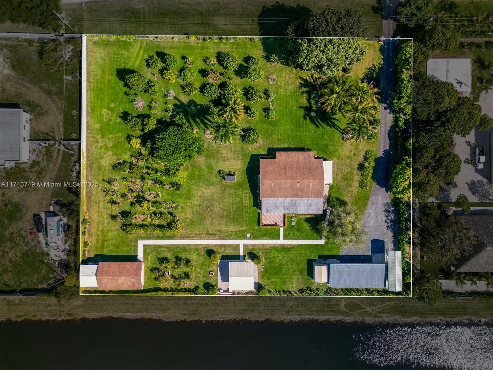 UNINCORPORATED DADE - Residential