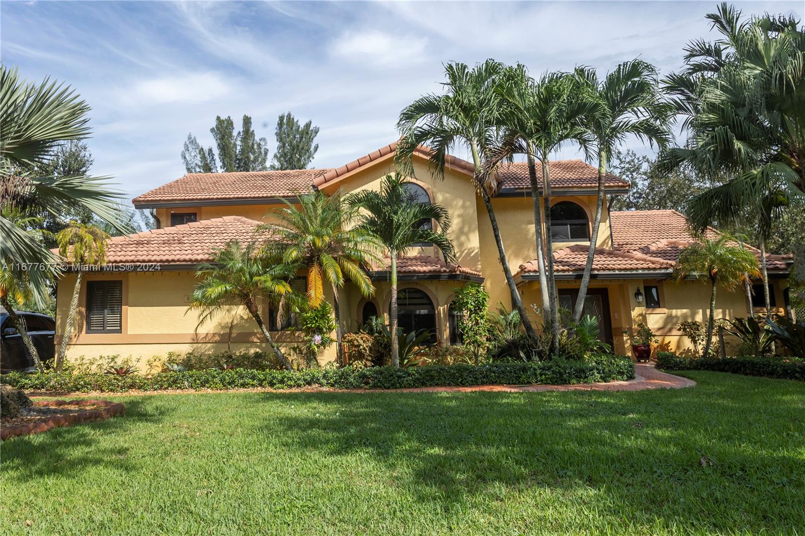 830 Nw 115th Ave, Plantation, Miami-Dade County, Florida - 4 Bedrooms  
4 Bathrooms - 