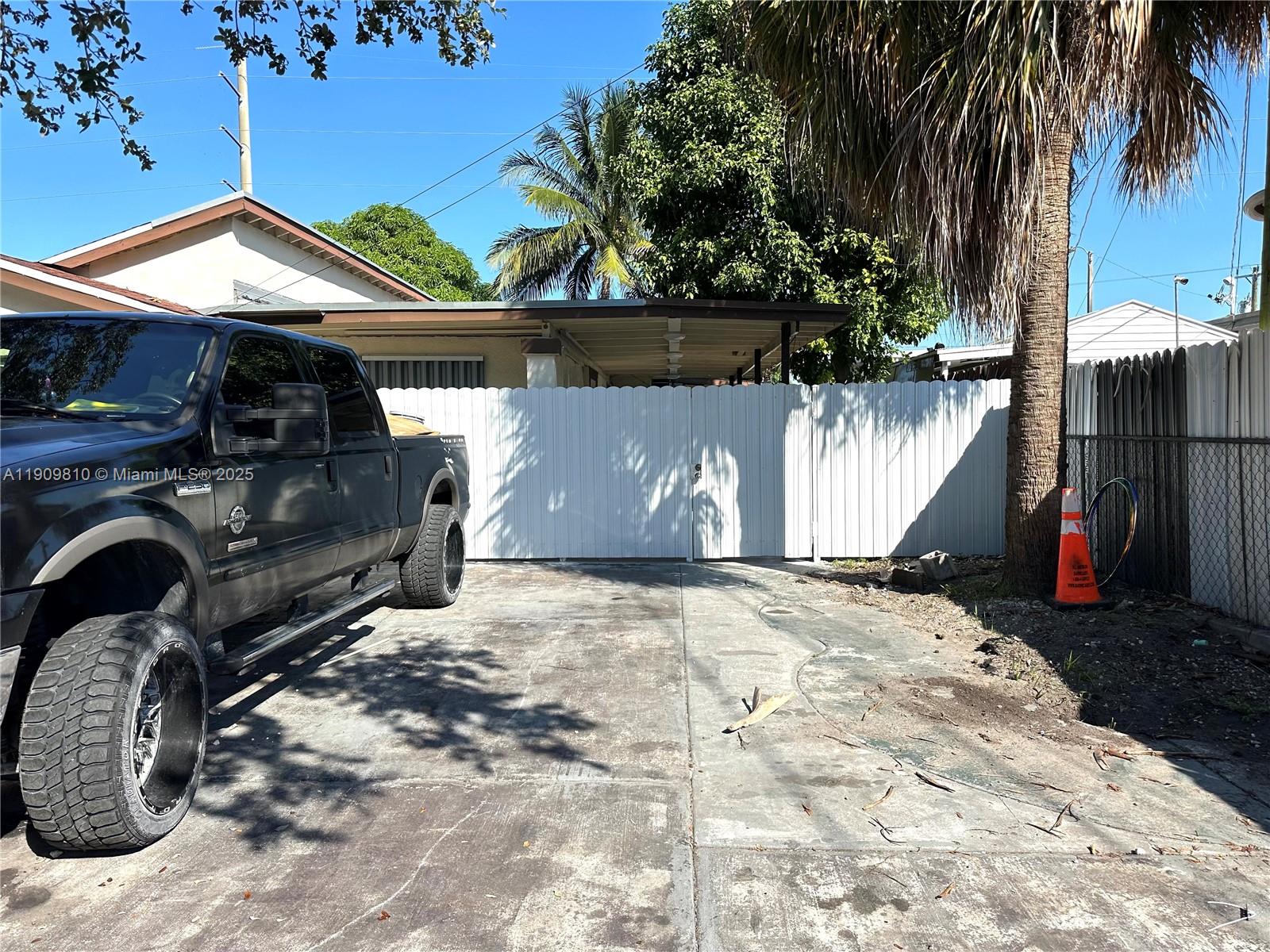 FLAGLER GROVE ESTATES EXT - Residential Lease