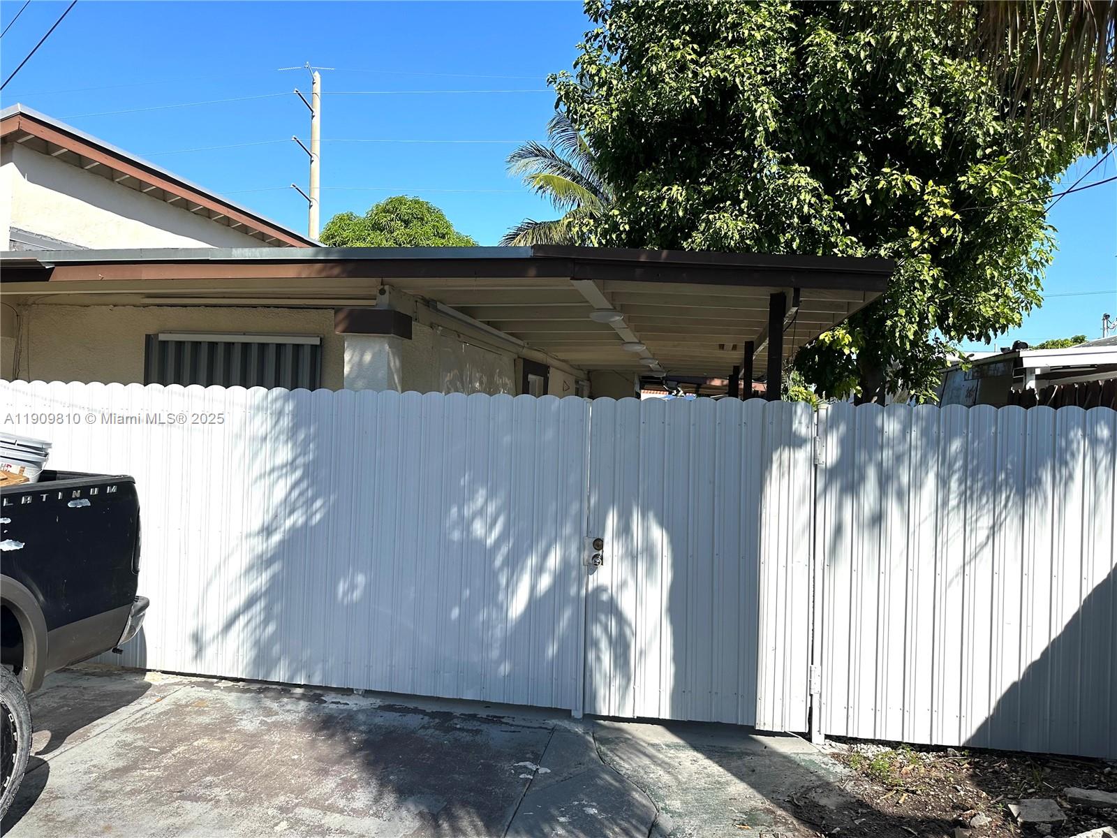 FLAGLER GROVE ESTATES EXT - Residential Lease