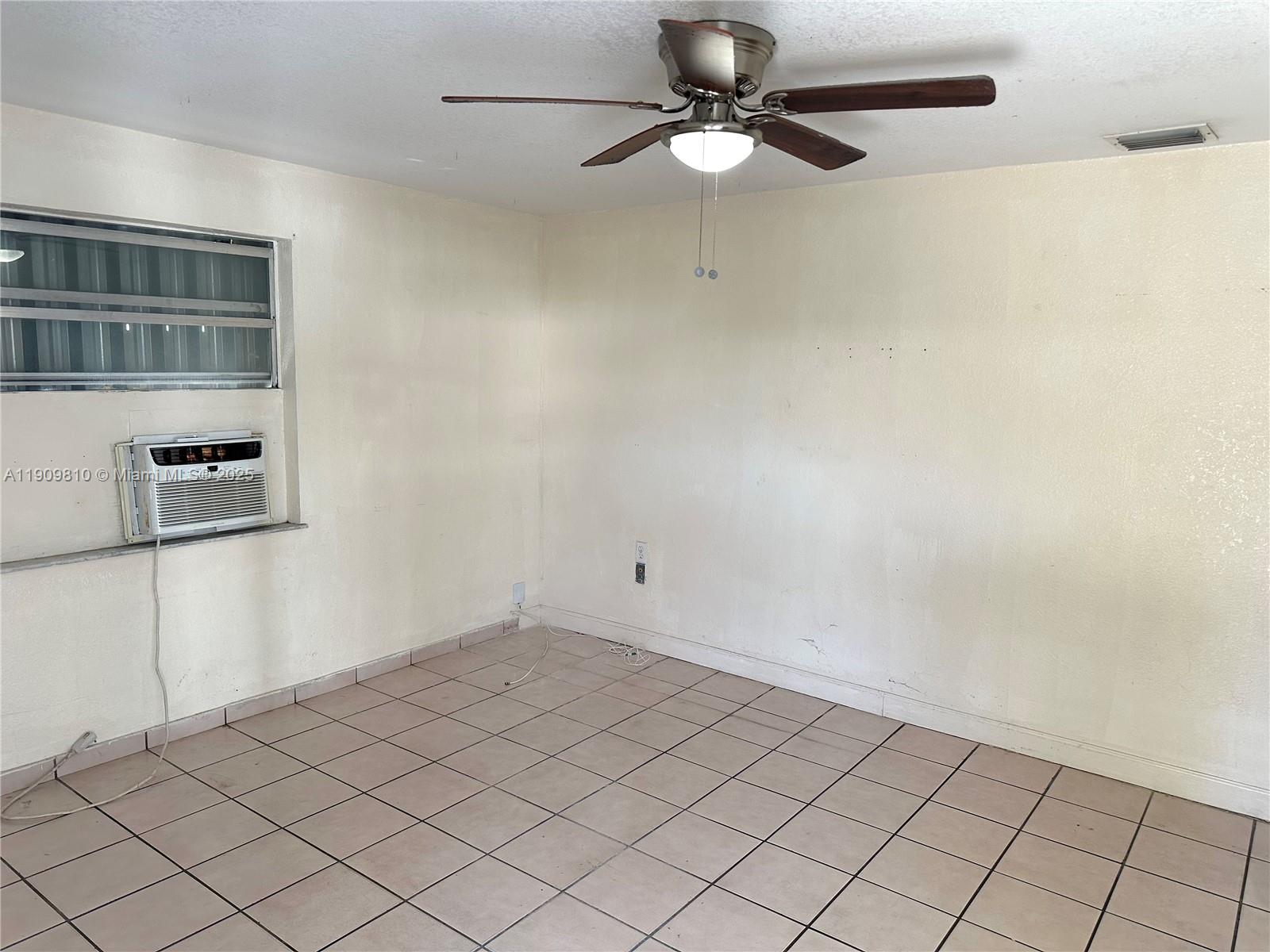 FLAGLER GROVE ESTATES EXT - Residential Lease