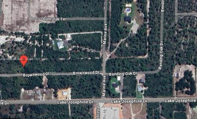 Great Opportunity!!! Lot for sale in Beautiful Sebring Florida, Close to Hwy 27, Restaurant, Markets and more. Has Electricity Available. Located one brook from Pavemented Josephine Lake Drive Street.