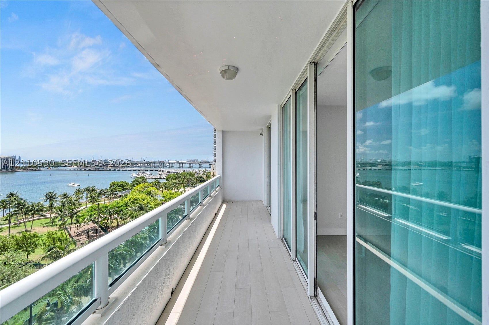 1800 N Bayshore Dr 809