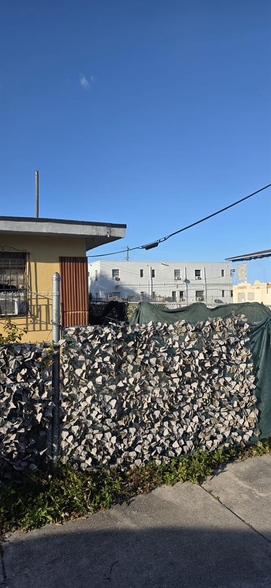 E LIBERTY CITY SEC A - Residential Income