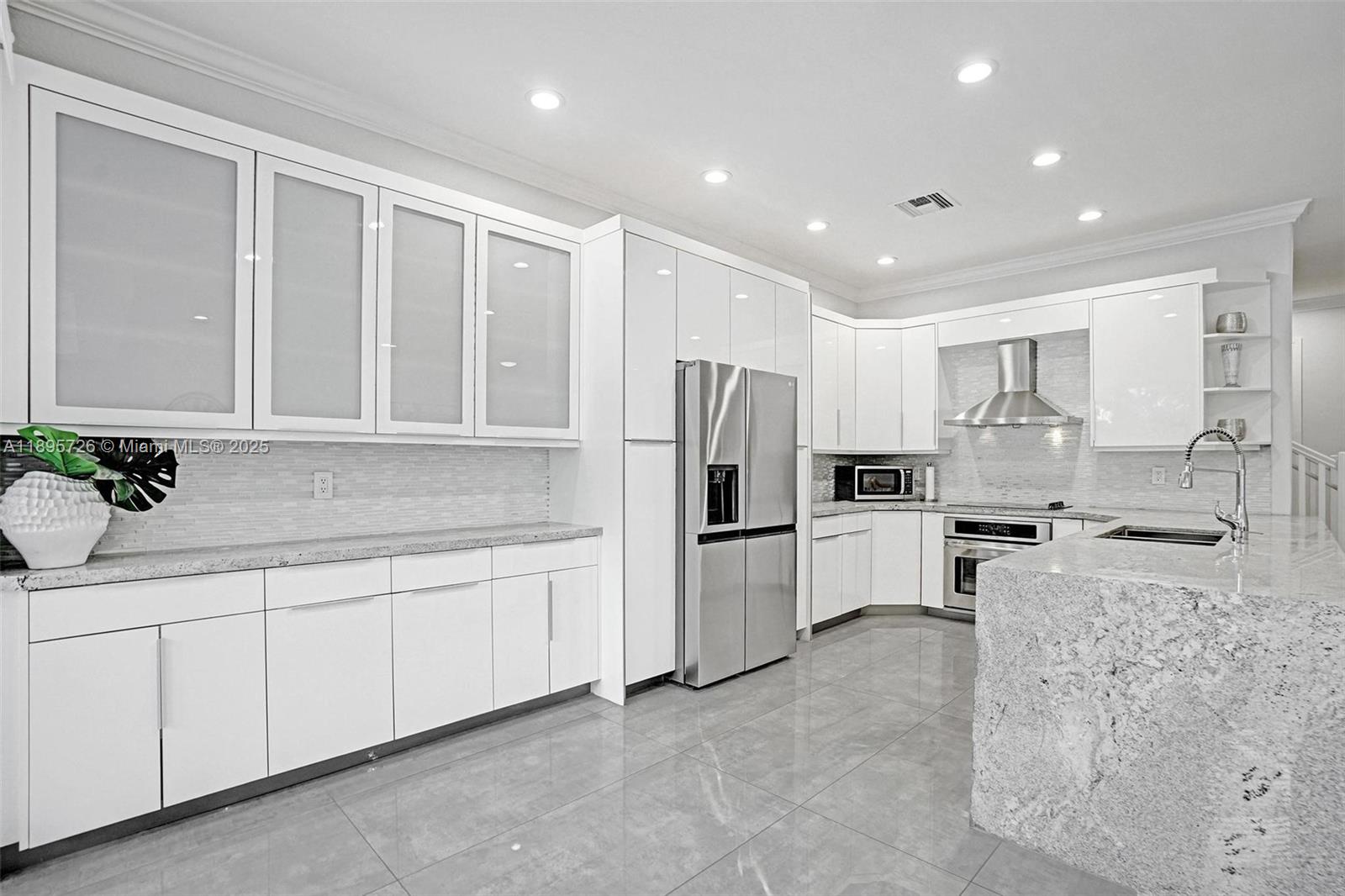 REICHENBACHS SUB - Residential Lease