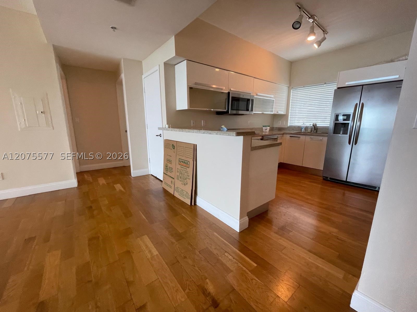 601 NE 36th St 1209