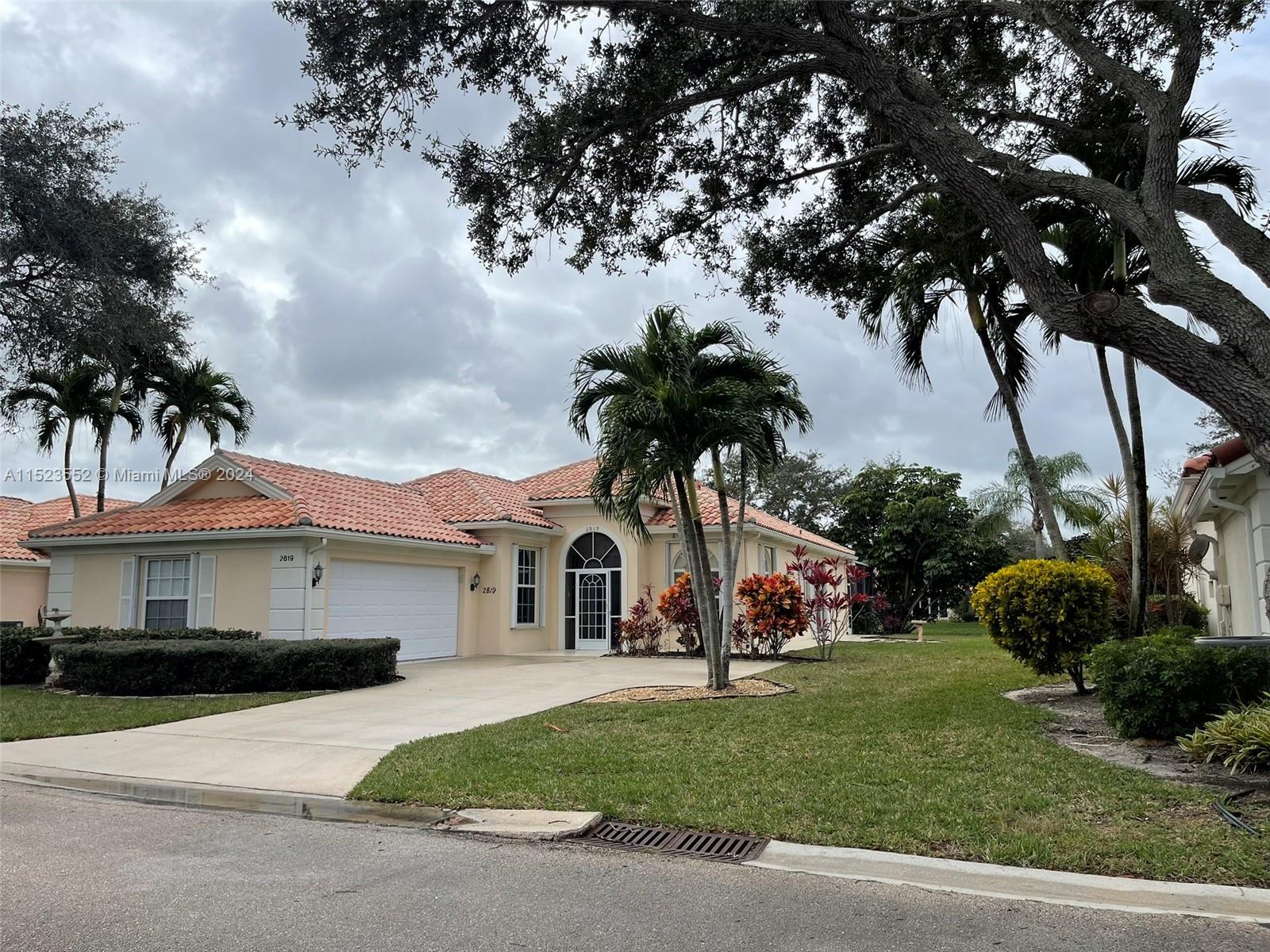 2819 Muskegon Way Way, West Palm Beach, Palm Beach County, Florida - 3 Bedrooms  
2 Bathrooms - 