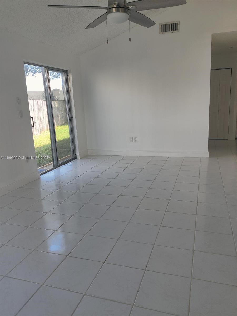 UNIVERSITY PARK PARCELS 4 - Residential Lease