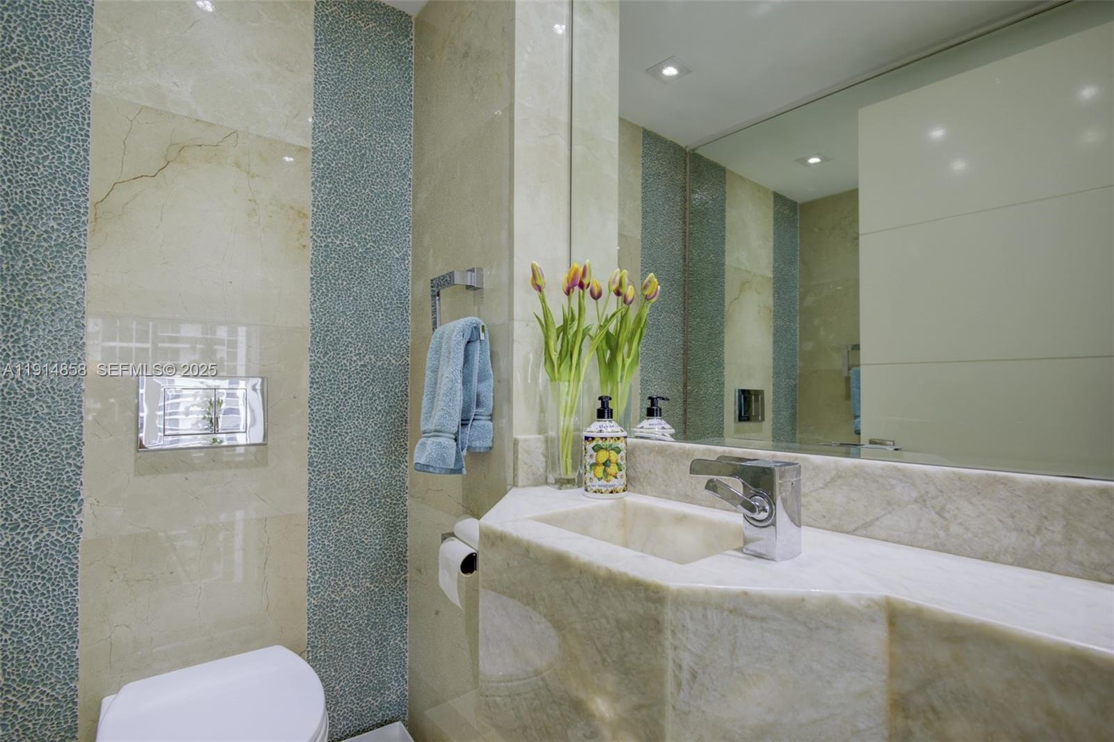 GREEN DIAMOND CONDO - Residential