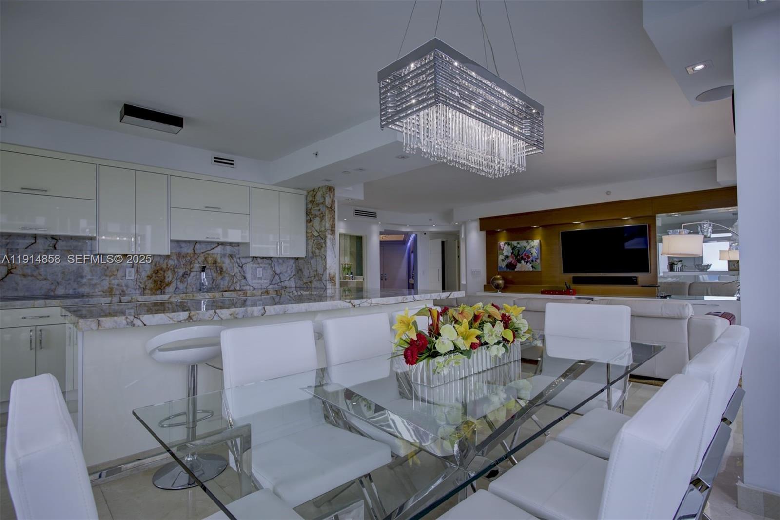GREEN DIAMOND CONDO - Residential