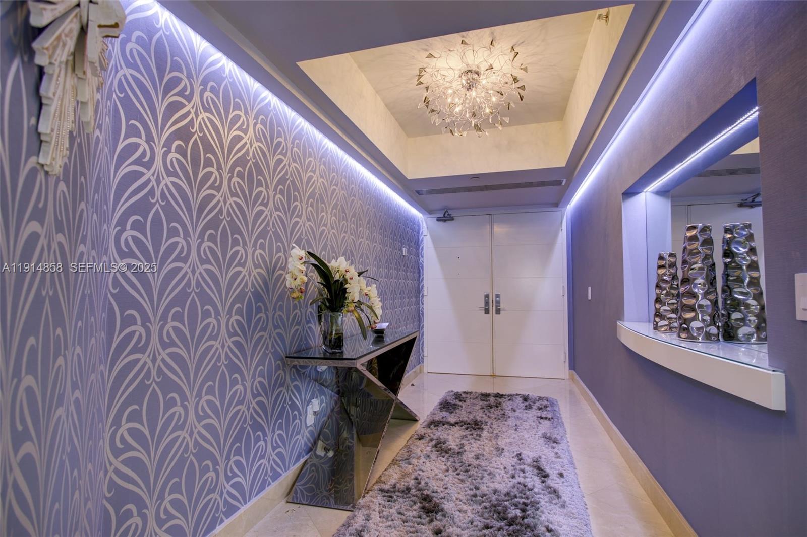 4775 Collins Ave 1601