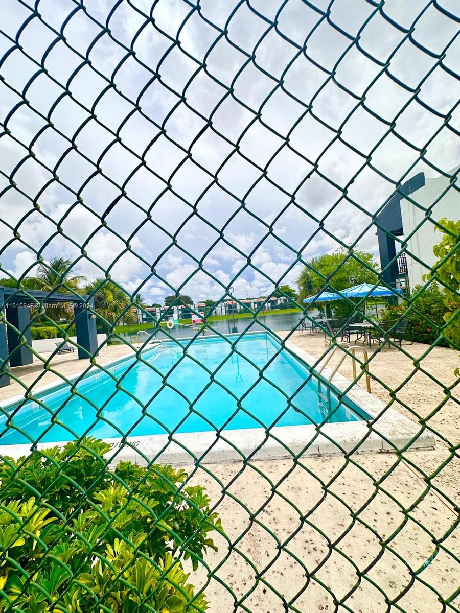 WEST LAKE VILLAGE II COND - Residential Lease