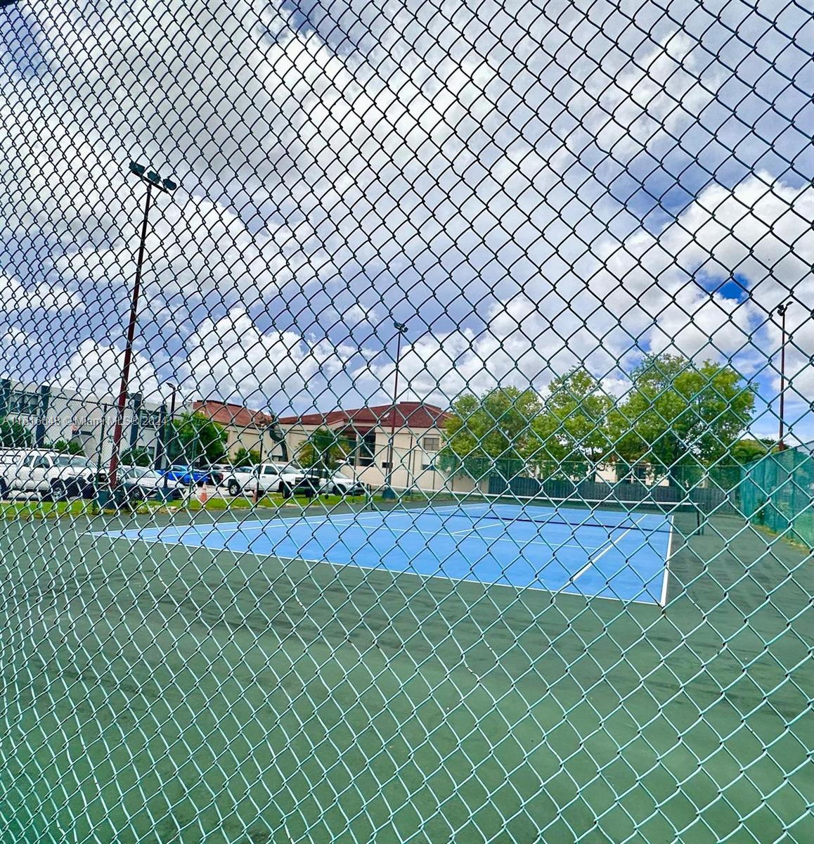 WEST LAKE VILLAGE II COND - Residential Lease