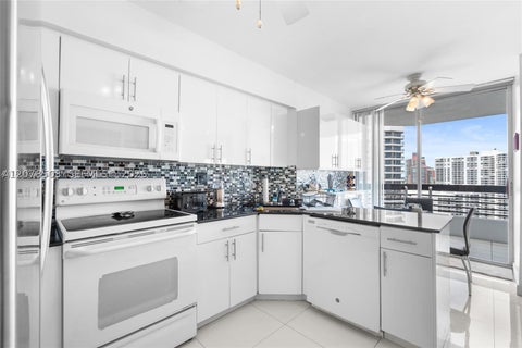 Tiny photo for 19195 NE 36th Ct #2502, Aventura, FL 33180 (MLS # A12078503)