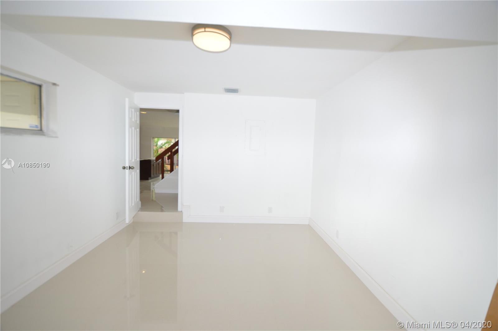 TOWNHOUSES AT JACARANDA 2 - Residential Lease