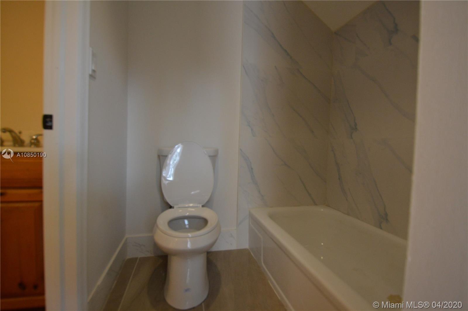 TOWNHOUSES AT JACARANDA 2 - Residential Lease