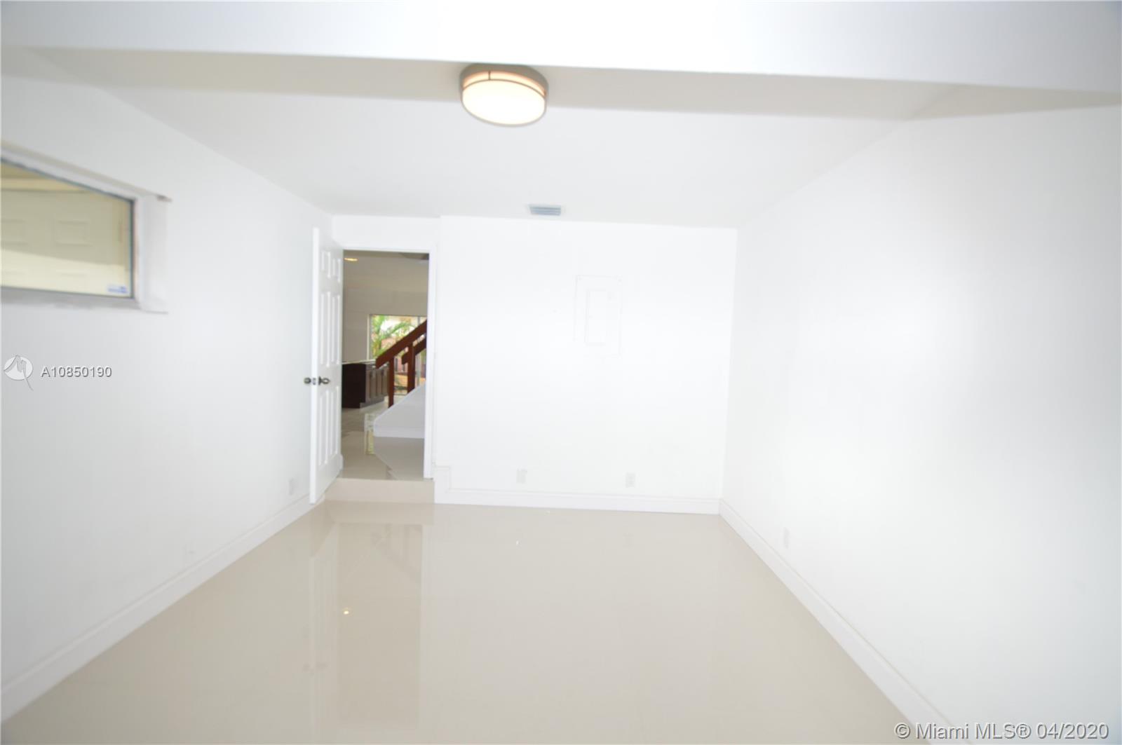 TOWNHOUSES AT JACARANDA 2 - Residential Lease