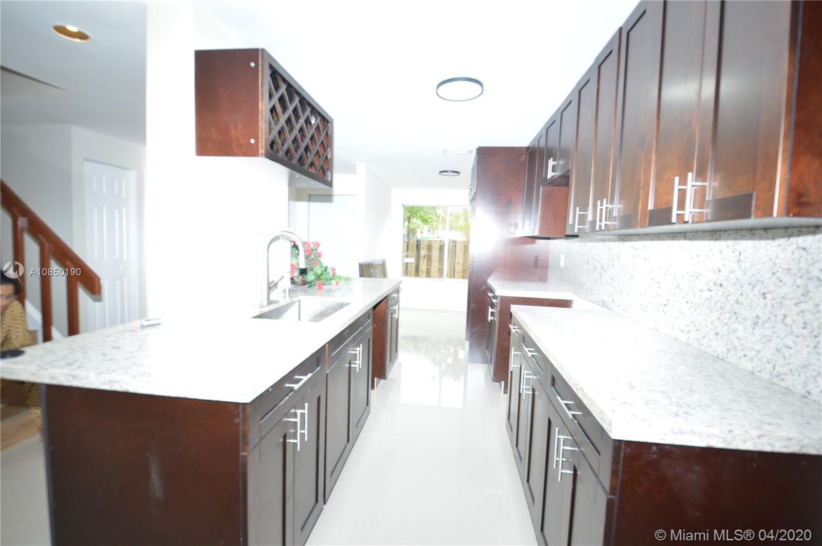 TOWNHOUSES AT JACARANDA 2 - Residential Lease