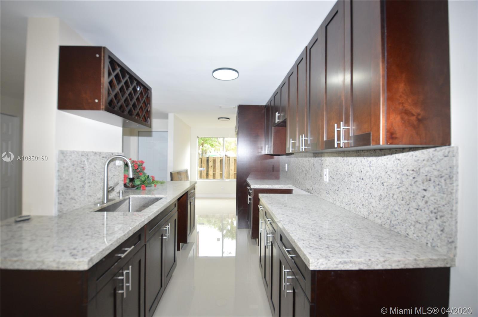 TOWNHOUSES AT JACARANDA 2 - Residential Lease