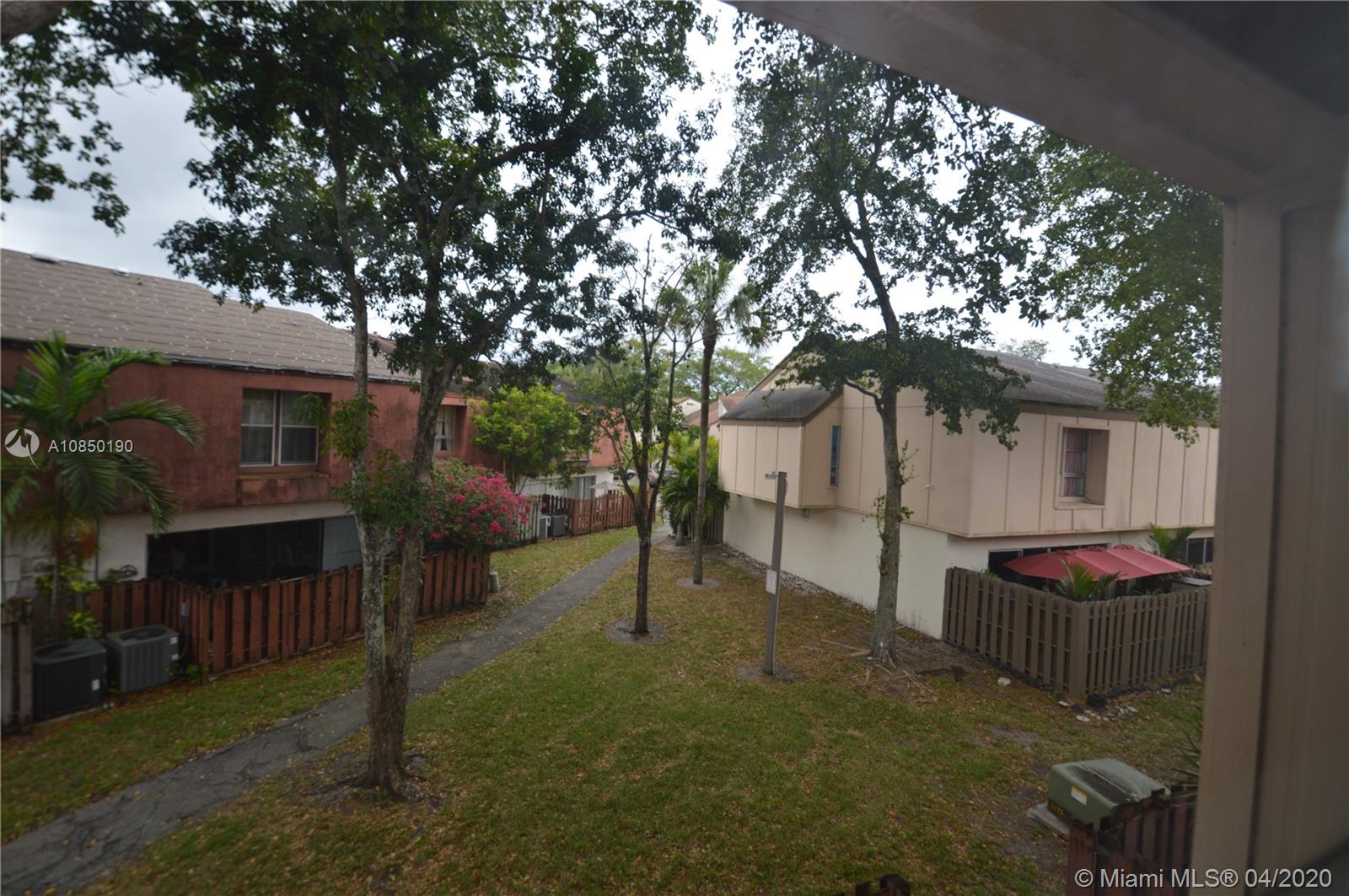 TOWNHOUSES AT JACARANDA 2 - Residential Lease