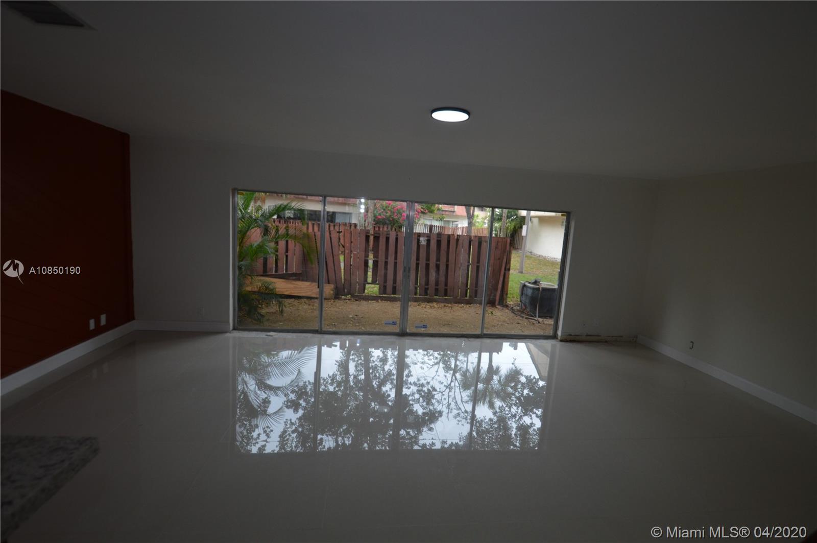 TOWNHOUSES AT JACARANDA 2 - Residential Lease