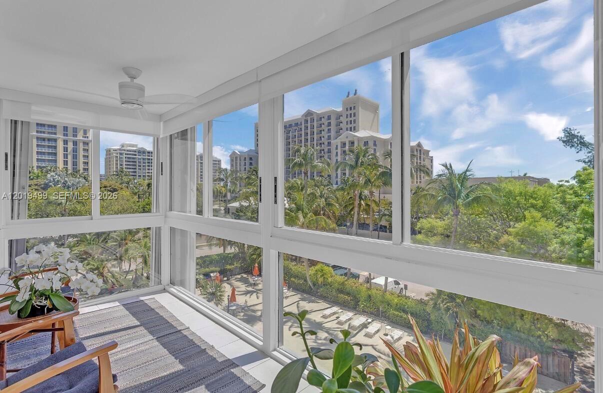 550 Ocean Dr 4E