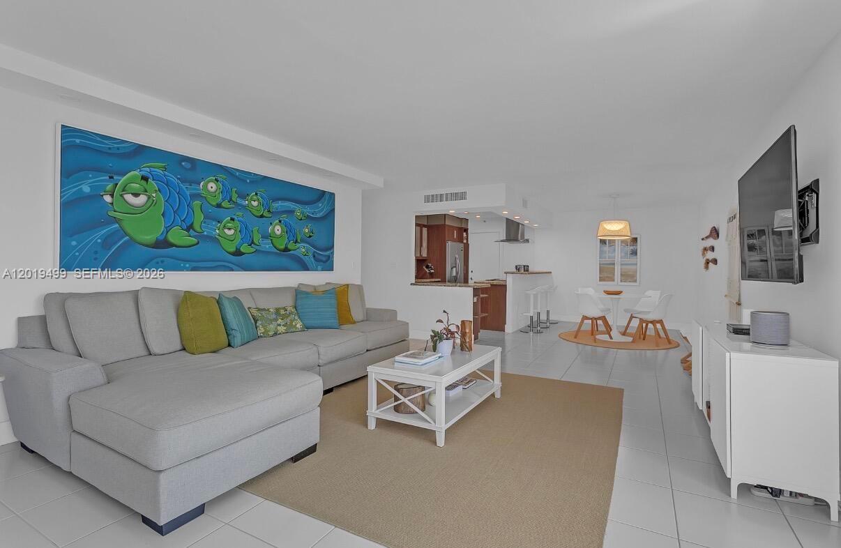 550 Ocean Dr 4E