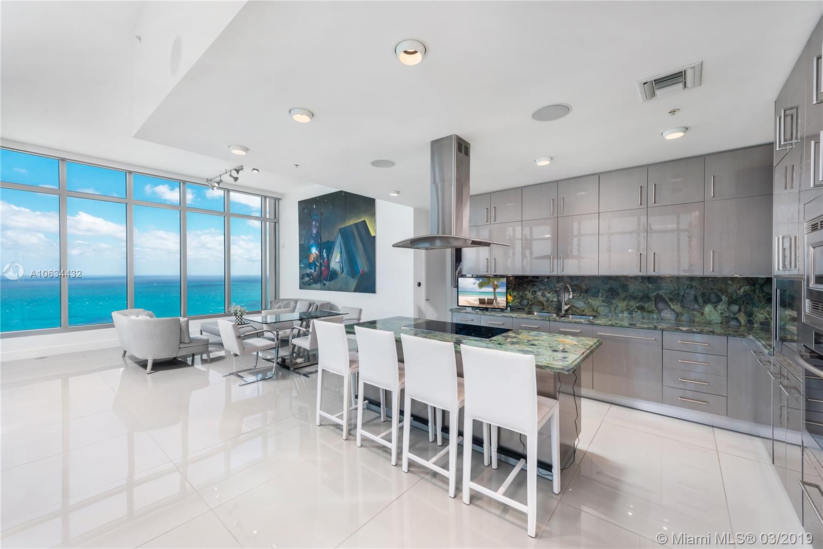 CARILLON CONDOS - Residential