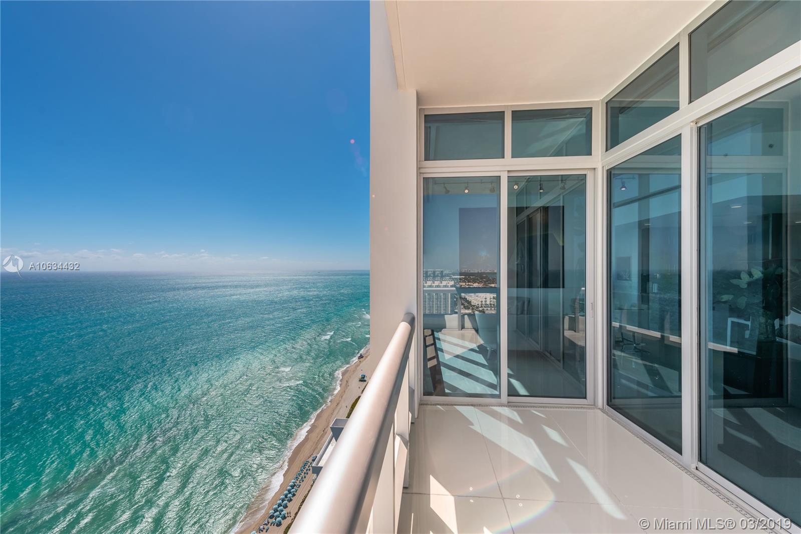 CARILLON CONDOS - Residential